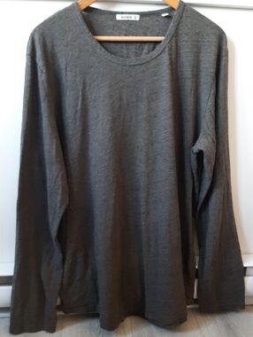 Buck Mason charcoal gray crewneck long sleeve XXL